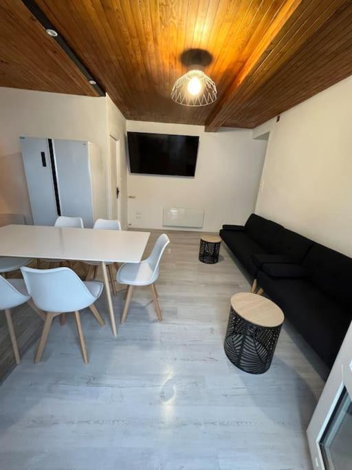 Appartement Style Chalet Standing 2 A 6 Personnes La Bourboule Bagian luar foto